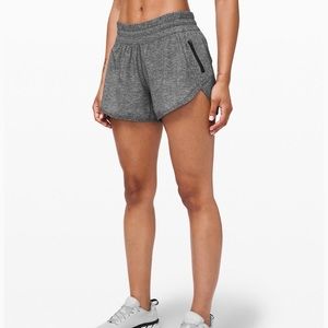 lululemon Tracker Short V 4” Size 10
